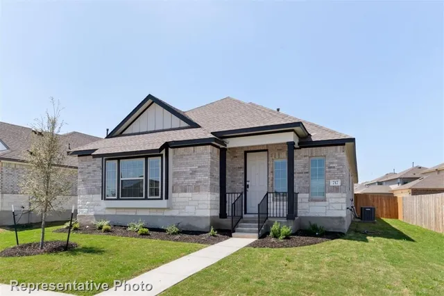 $379,900 | 717 Paddock Lane, Georgetown, TX 78626