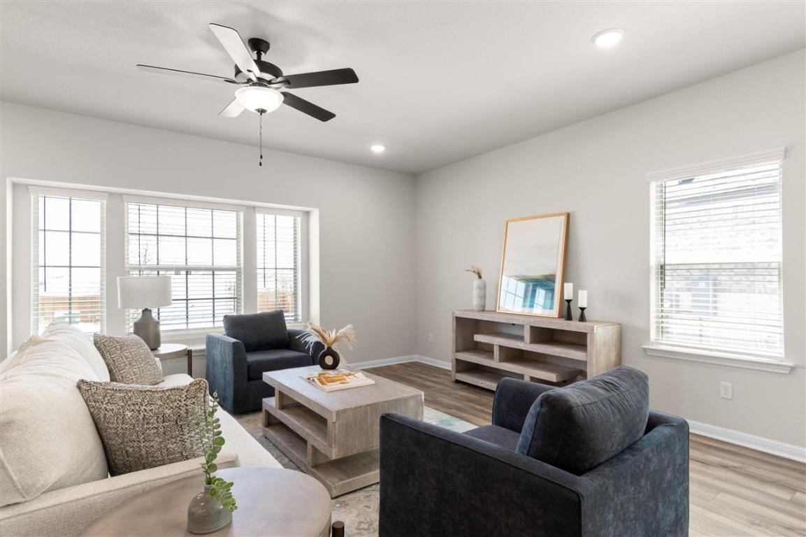 717 Paddock Lane Georgetown, TX 78626 - Photo 8 of 34