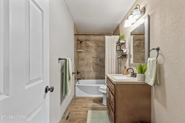 $289,000 | 8519 Old Rutledge Pike, Knoxville, TN 37924