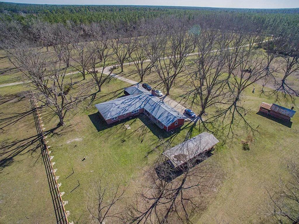 3000 Gibbs Street Waycross, GA 31503 - Photo 3 of 30