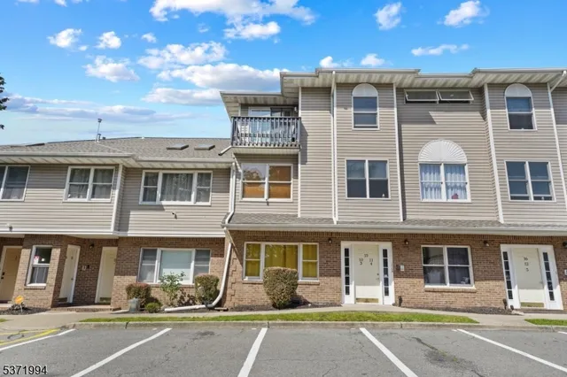 $2,450 | 235 Dakota Street, Paterson, NJ 07503