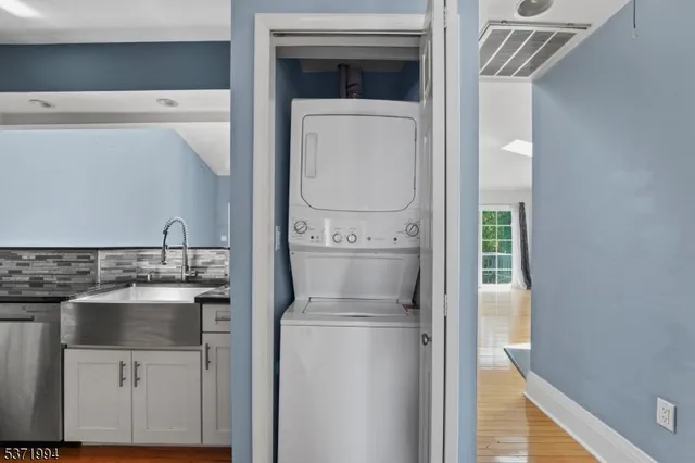 $2,450 | 235 Dakota Street, Paterson, NJ 07503