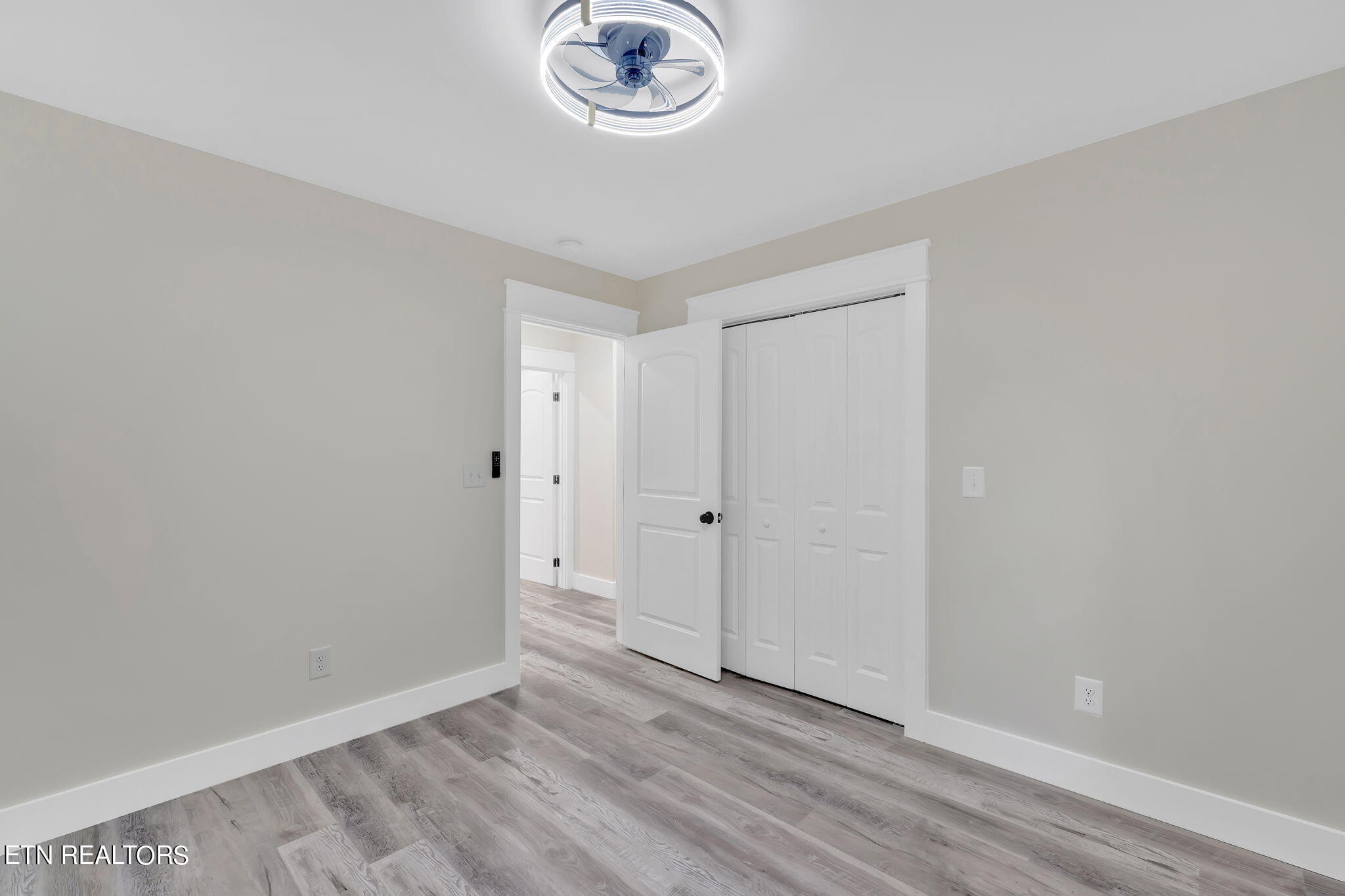 159 Country Way Road Vonore, TN 37885 - Photo 25 of 32 a view of a room with wooden floor