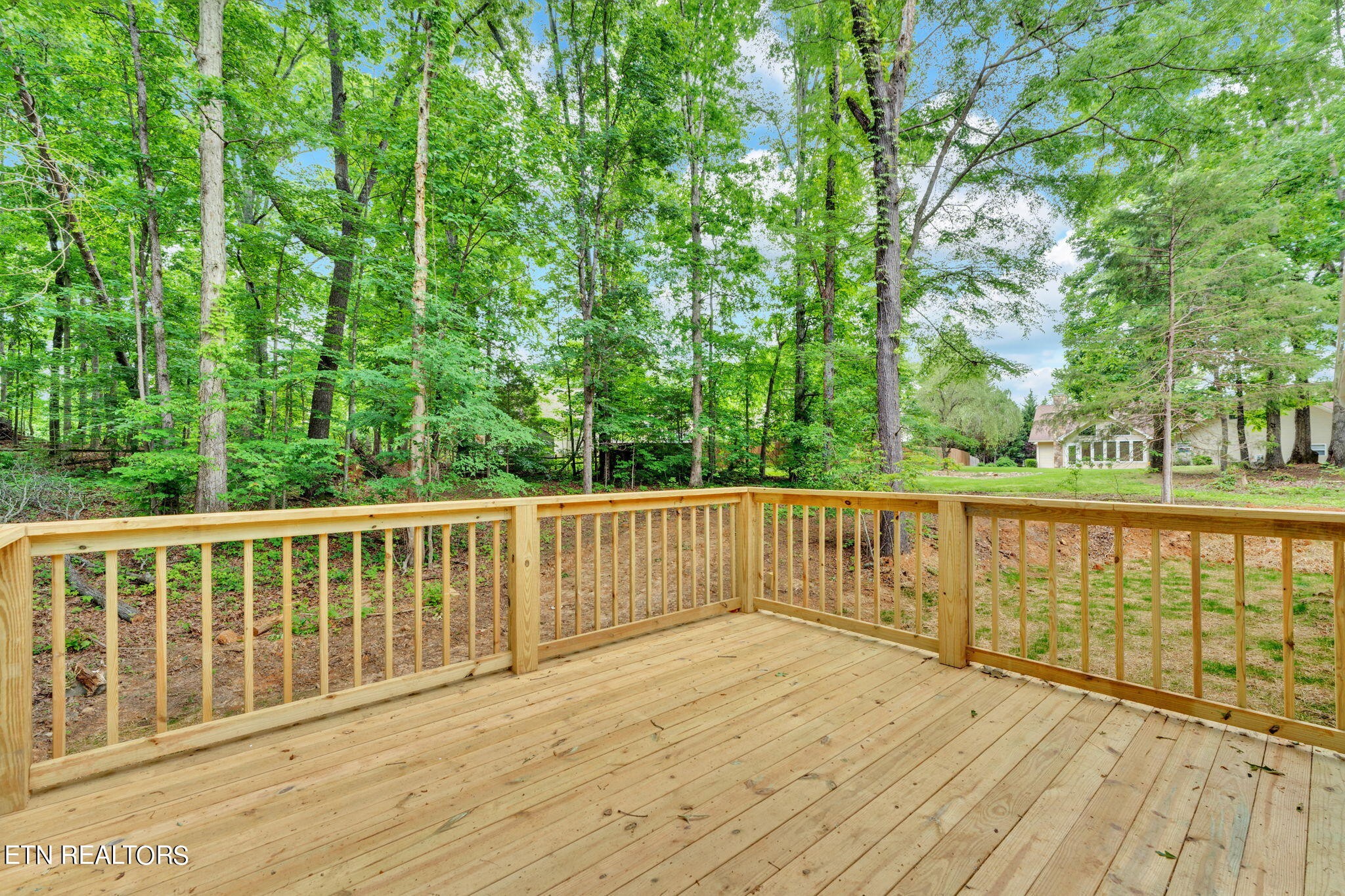159 Country Way Road Vonore, TN 37885 - Photo 32 of 32 a view of wooden deck and a garden
