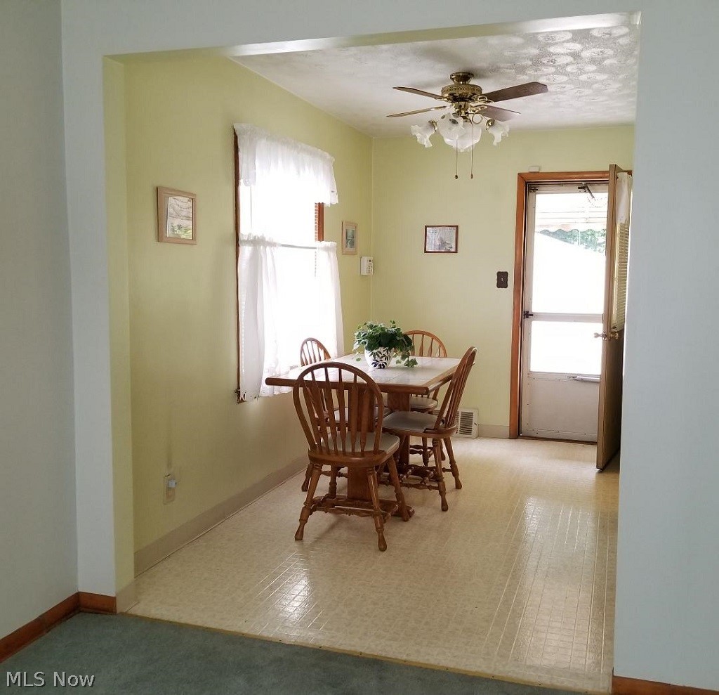 788 Davis Street Akron, OH 44310 - Photo 4 of 18 Gallery Image 4
