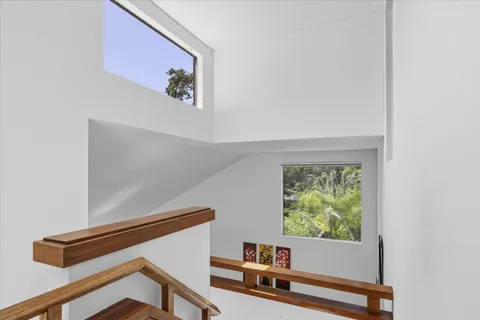 $2,298,888 | 55 Citation Drive, Los Altos, CA 94024