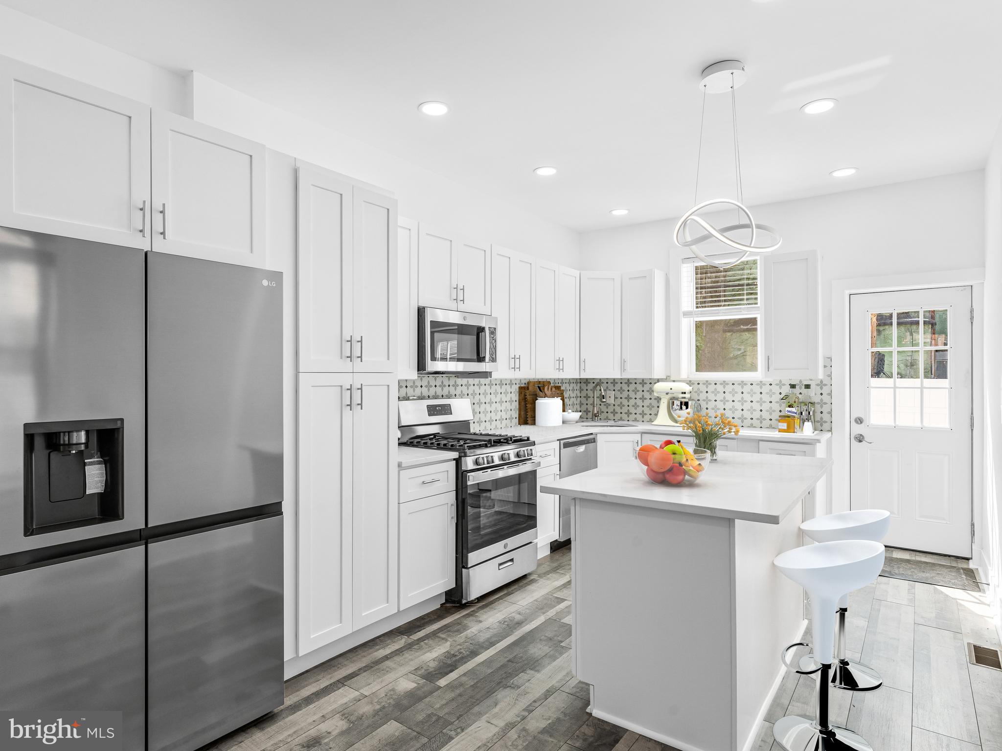 2238 South 17th Street Philadelphia, PA 19145 - Photo 4 of 24