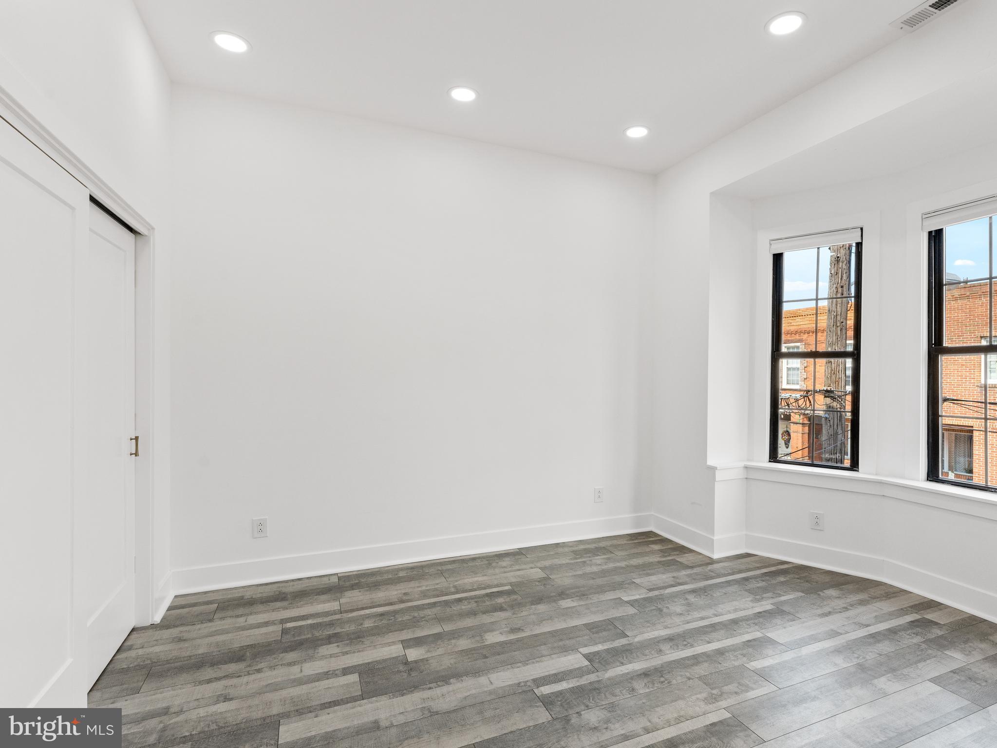 2238 South 17th Street Philadelphia, PA 19145 - Photo 9 of 24 MASTERBED WITHOUT FURNITURE
