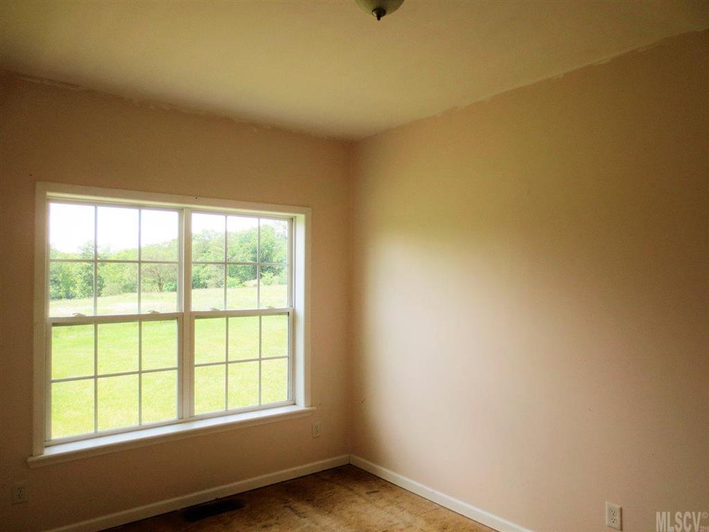 232 Viewmont Lane Ronda, NC 28670 - Photo 8 of 9 Gallery Image 8