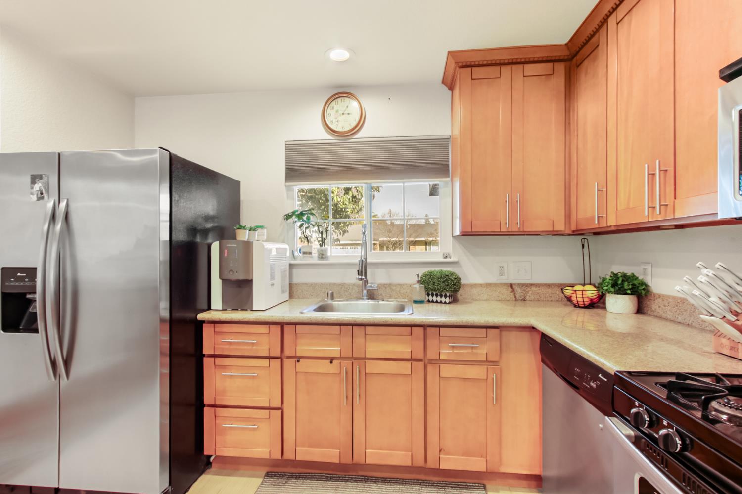 5655 Gerard Way Citrus Heights, CA 95621 - Photo 12 of 40