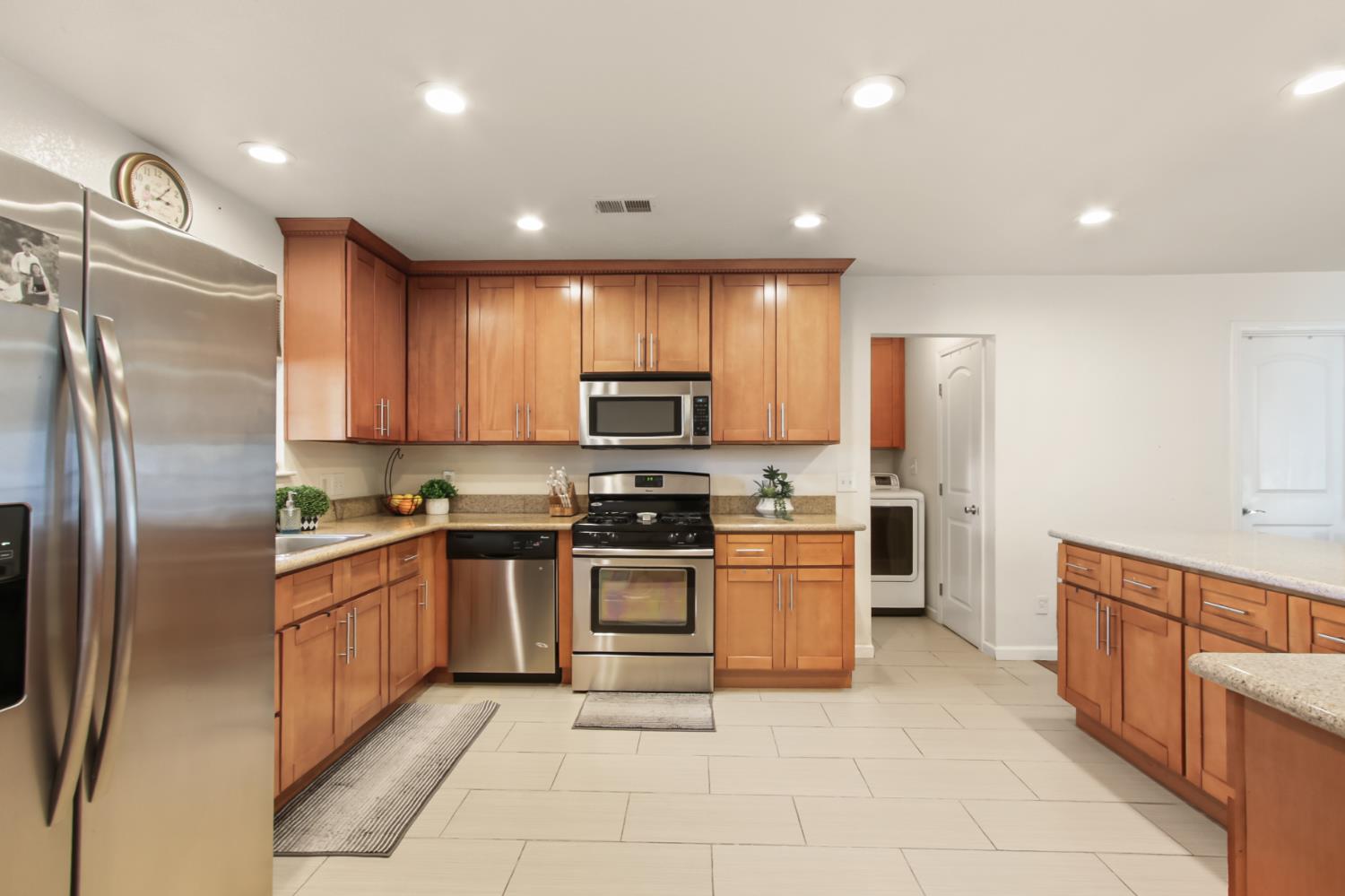 5655 Gerard Way Citrus Heights, CA 95621 - Photo 13 of 40