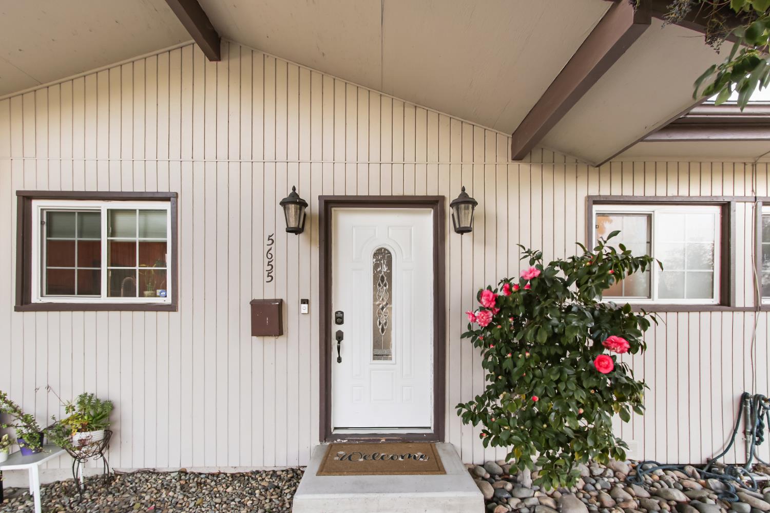 5655 Gerard Way Citrus Heights, CA 95621 - Photo 3 of 40