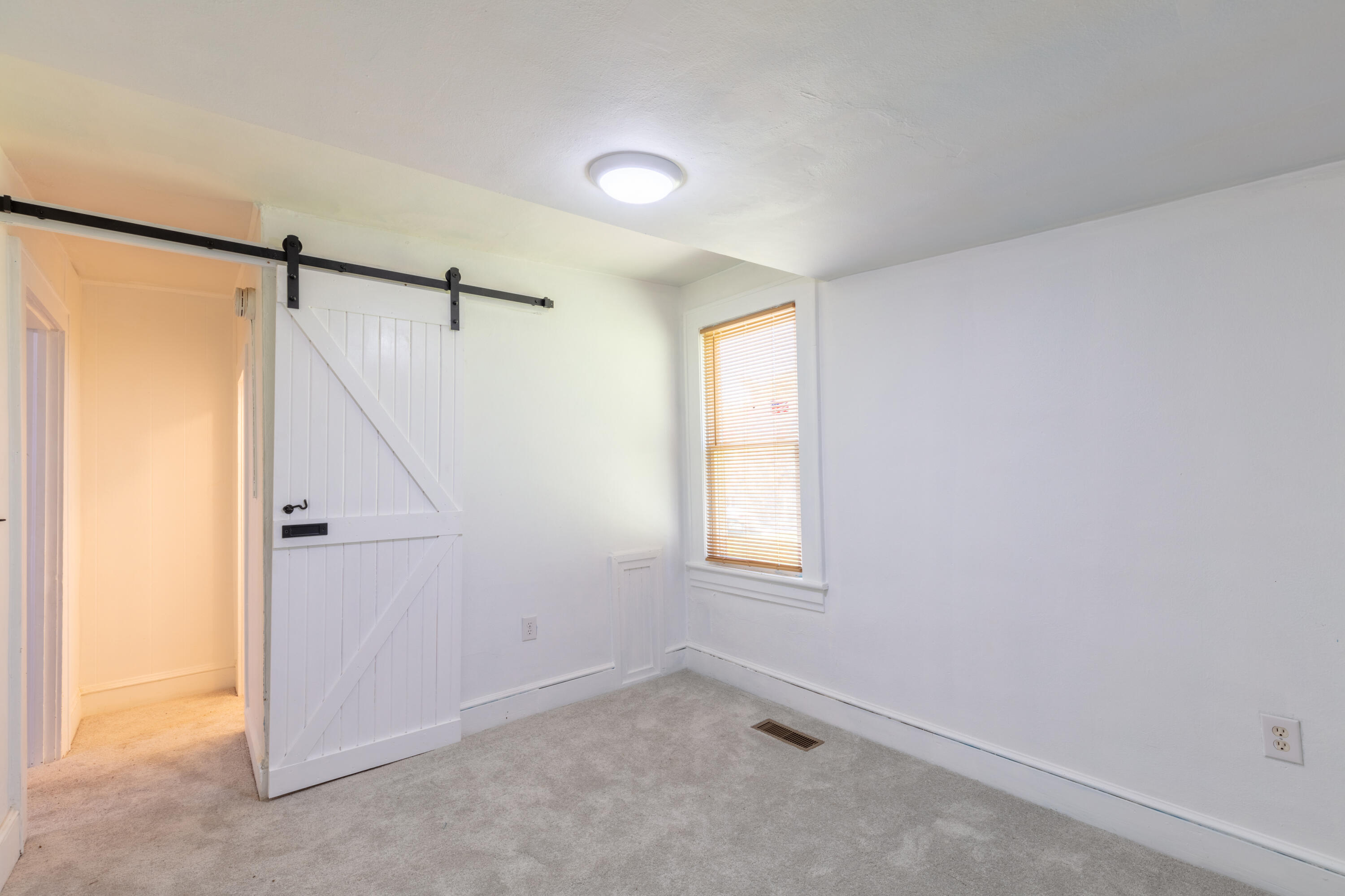 3407 Troxell Road Southeast Roanoke, VA 24014 - Photo 29 of 33 TLJ_3860-HDR