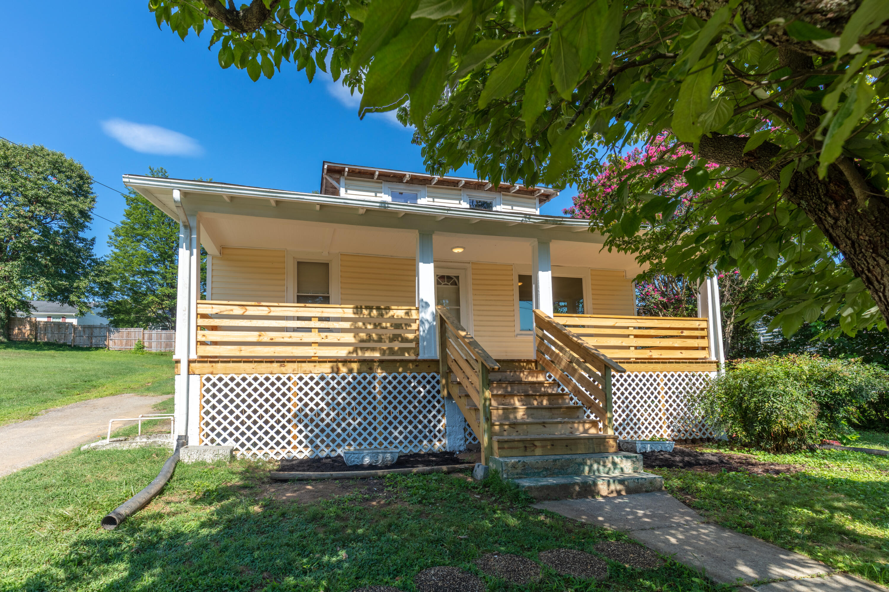 3407 Troxell Road Southeast Roanoke, VA 24014 - Photo 3 of 33 TLJ_3776-HDR