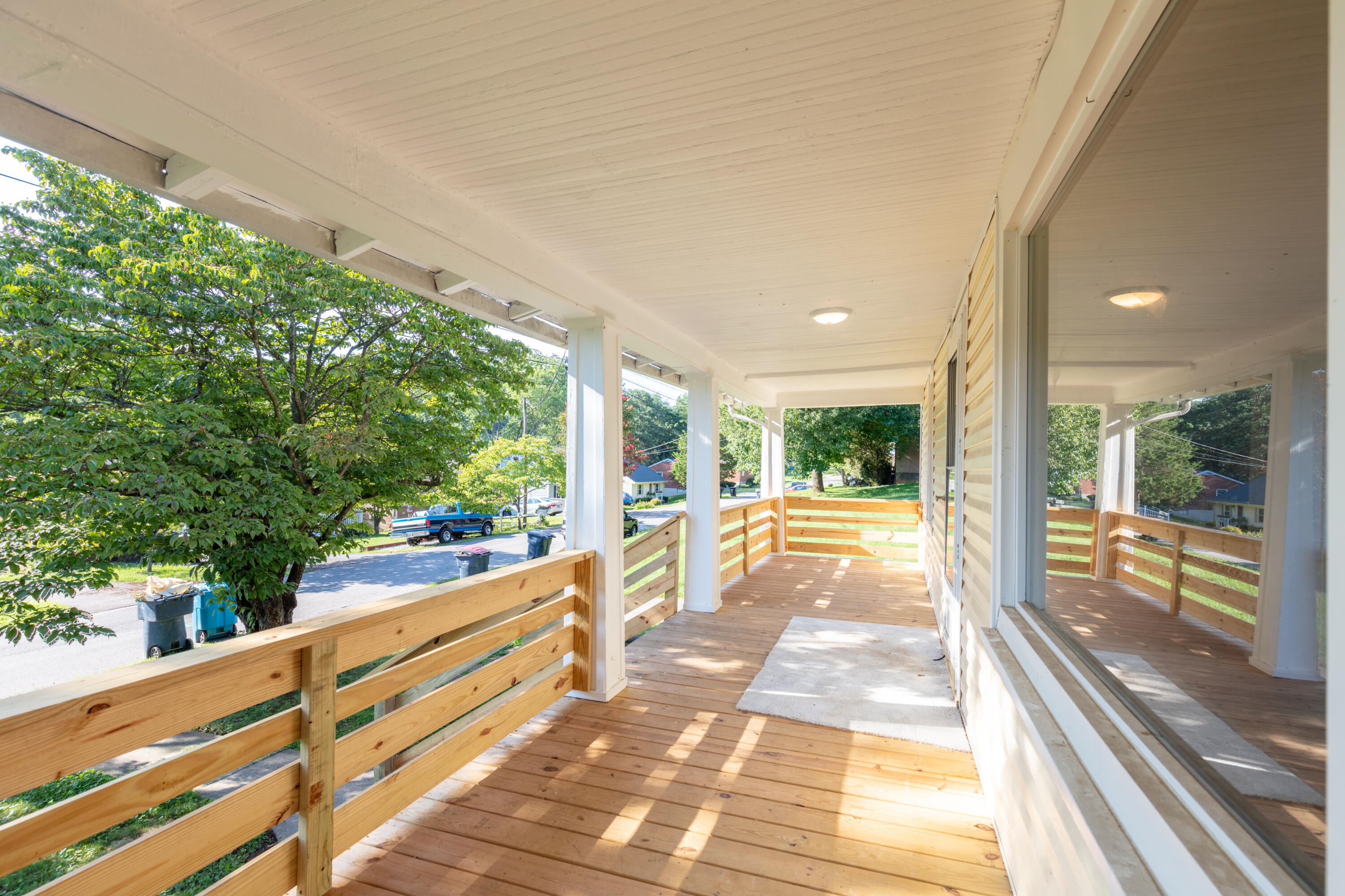 3407 Troxell Road Southeast Roanoke, VA 24014 - Photo 6 of 33 TLJ_3772-HDR