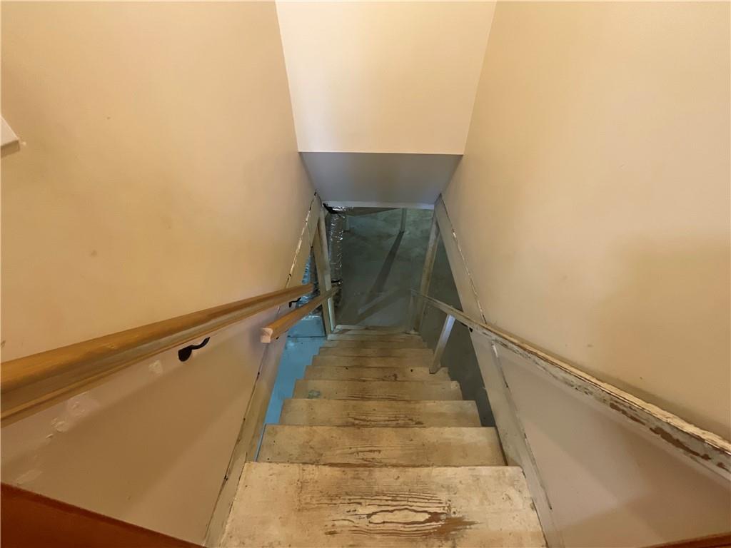 2492 Hunting Valley Drive Decatur, GA 30033 - Photo 27 of 30 a view of entryway