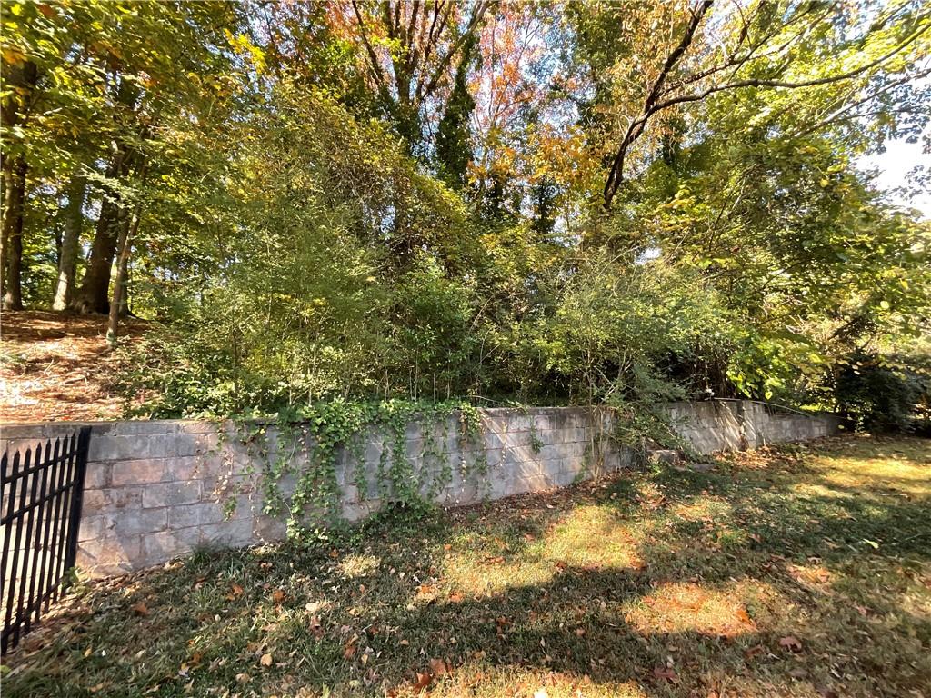 2492 Hunting Valley Drive Decatur, GA 30033 - Photo 8 of 30 a view of lake