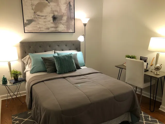 $409,000 | 233 East 13th Street, Unit 2210, Chicago, IL 60605