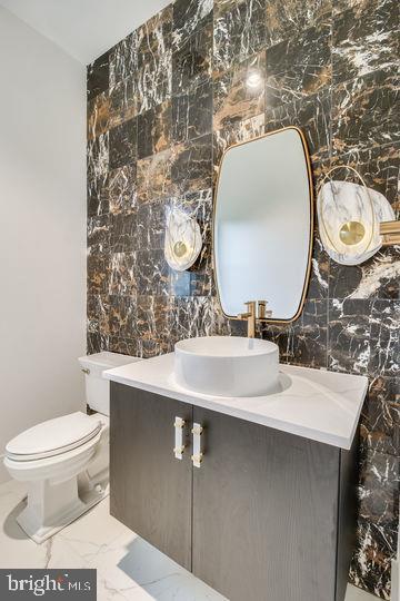 11705 Valley Road Fairfax, VA 22033 - Photo 15 of 63 Powder Room