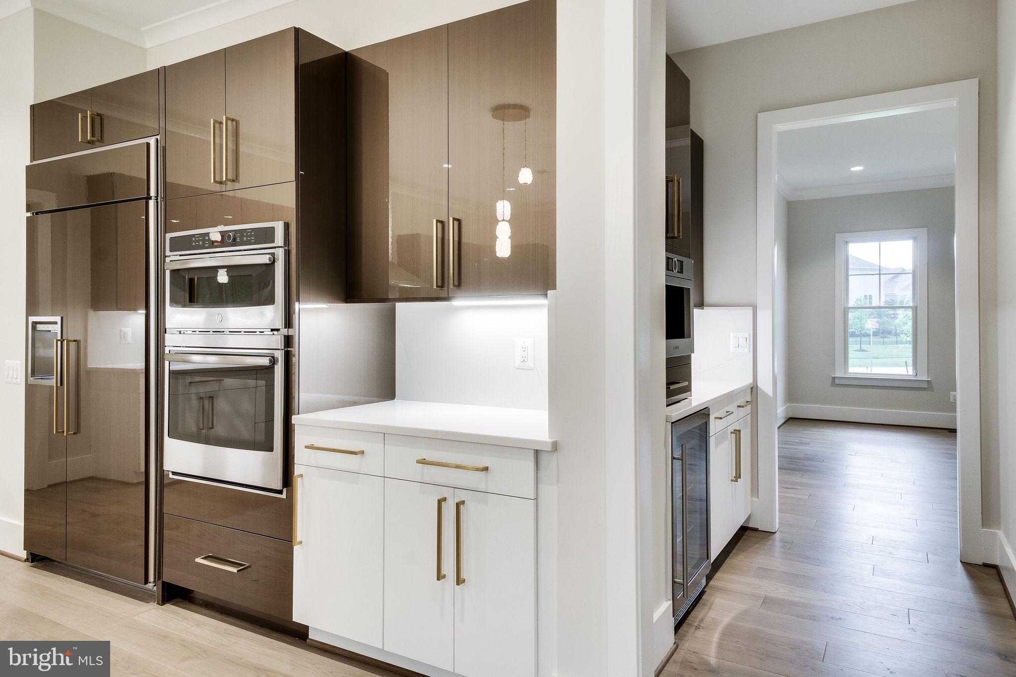 11705 Valley Road Fairfax, VA 22033 - Photo 23 of 63 Kitchen