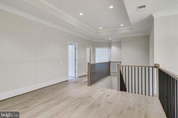 11705 Valley Road Fairfax, VA 22033 - Photo 27 of 63 Upper Level Foyer
