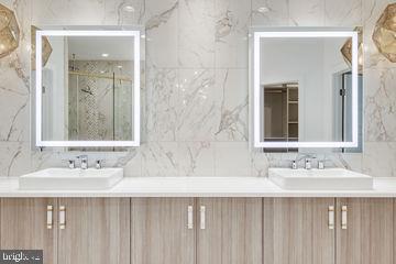 11705 Valley Road Fairfax, VA 22033 - Photo 43 of 63 Master Bath