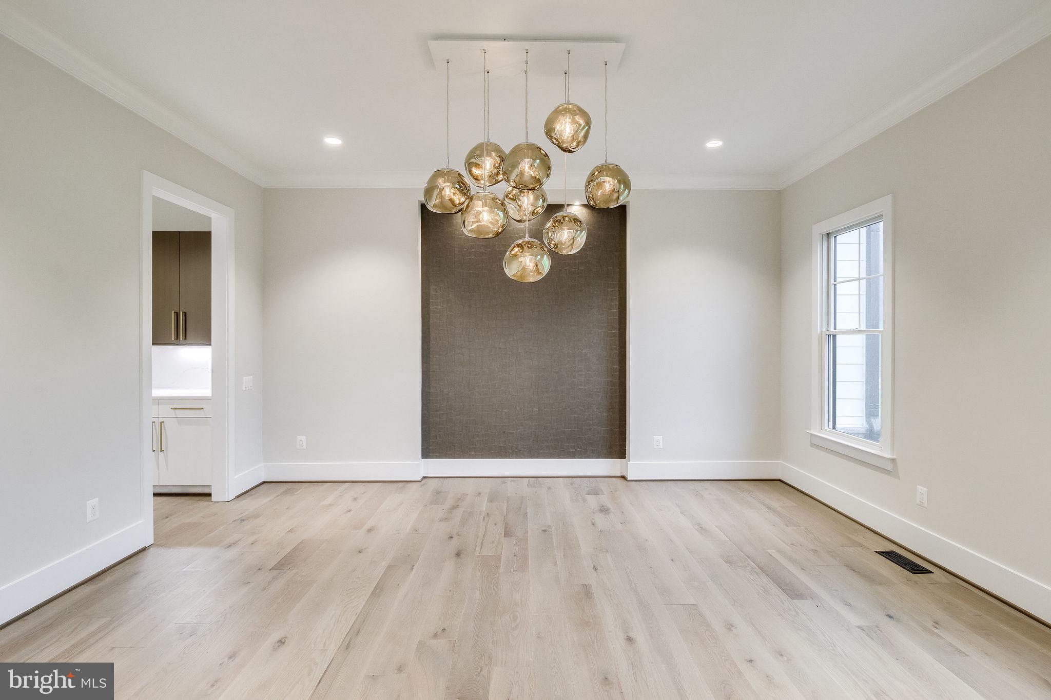 11705 Valley Road Fairfax, VA 22033 - Photo 7 of 63 Dining Room