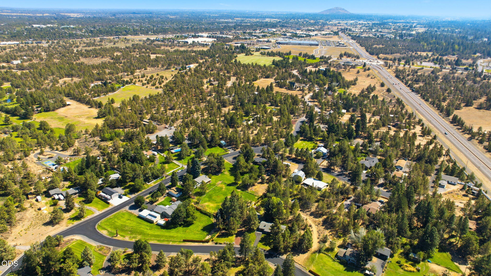 63825 Scenic Drive Bend, OR 97703 - Photo 58 of 65 Gallery Image 58