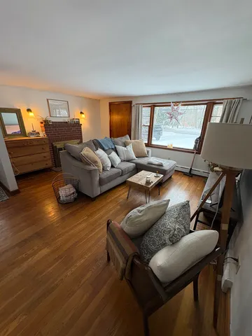 $2,400 | 335 Tolend Road, Dover, NH 03820