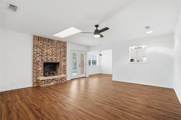 $2,400 | 8013 Carrick Street, Benbrook, TX 76116