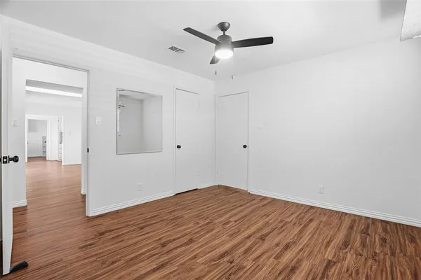 $2,400 | 8013 Carrick Street, Benbrook, TX 76116