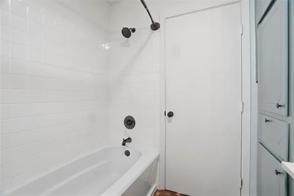 $2,400 | 8013 Carrick Street, Benbrook, TX 76116