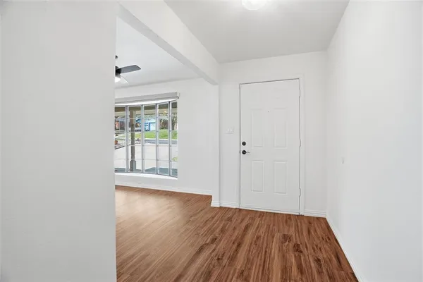 $2,400 | 8013 Carrick Street, Benbrook, TX 76116