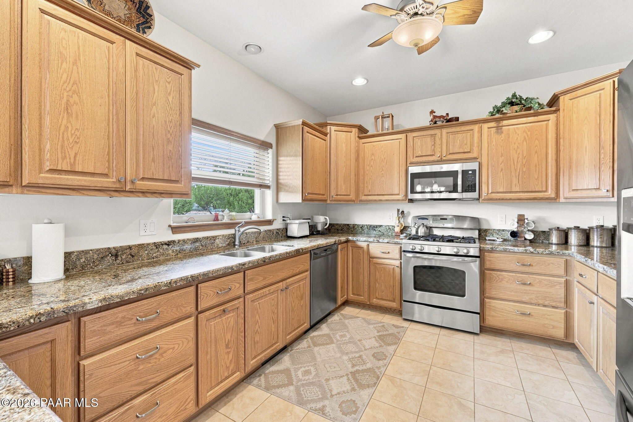 2175 East Backwoods Road Paulden, AZ 86334 - Photo 15 of 68 19-Kitchen 2