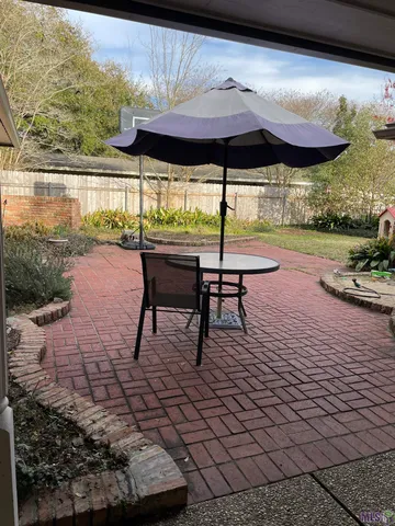 $2,700 | 1913 Country Club Drive, Baton Rouge, LA 70808