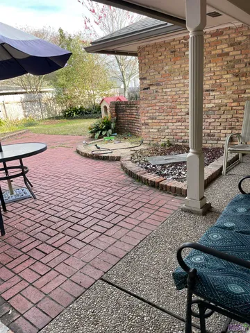 $2,700 | 1913 Country Club Drive, Baton Rouge, LA 70808