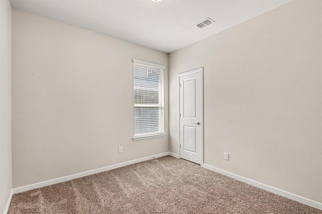 905 Falcon Road Argyle, TX 76226 - Photo 16 of 25