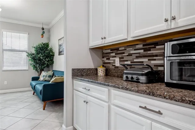 $4,000 | 16312 Hyde Manor Drive, Tampa, FL 33647