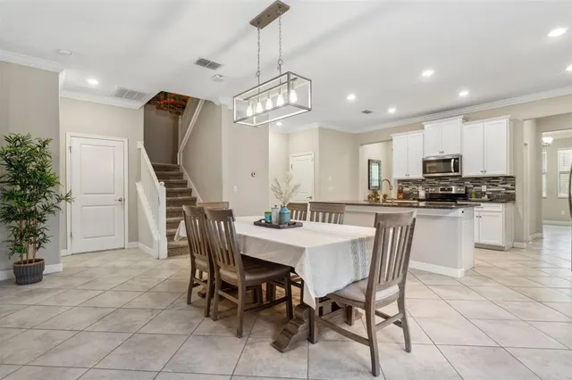 $4,000 | 16312 Hyde Manor Drive, Tampa, FL 33647