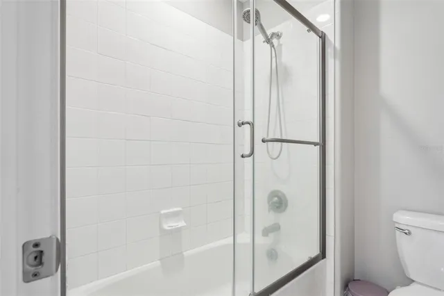 $4,000 | 16312 Hyde Manor Drive, Tampa, FL 33647