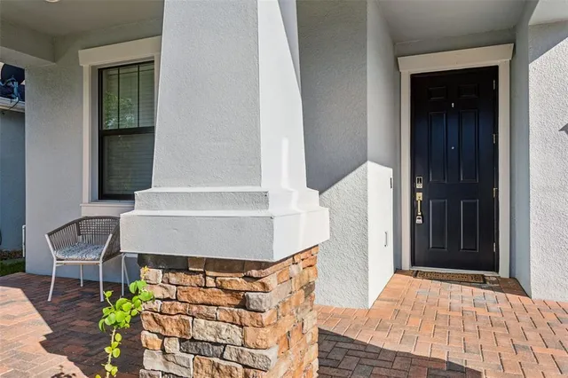 $4,000 | 16312 Hyde Manor Drive, Tampa, FL 33647