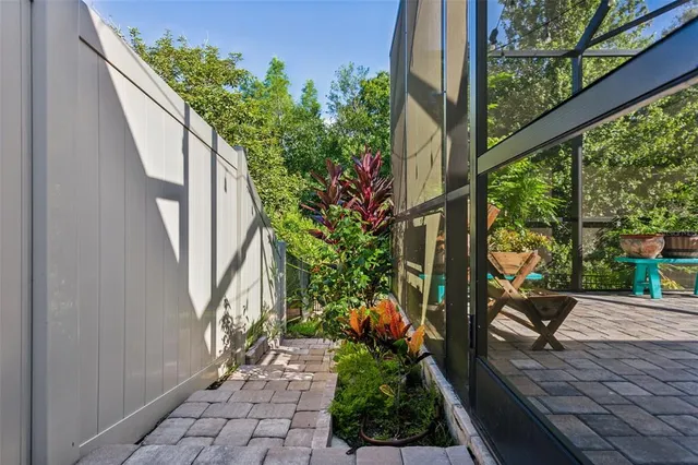 $4,000 | 16312 Hyde Manor Drive, Tampa, FL 33647