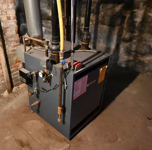 $769,500 | 390 Cedar Street, Manchester, NH 03103