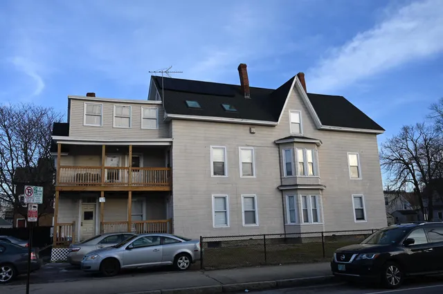 $769,500 | 390 Cedar Street, Manchester, NH 03103