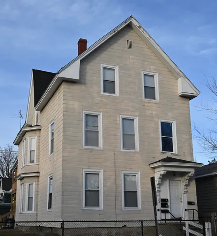 $769,500 | 390 Cedar Street, Manchester, NH 03103