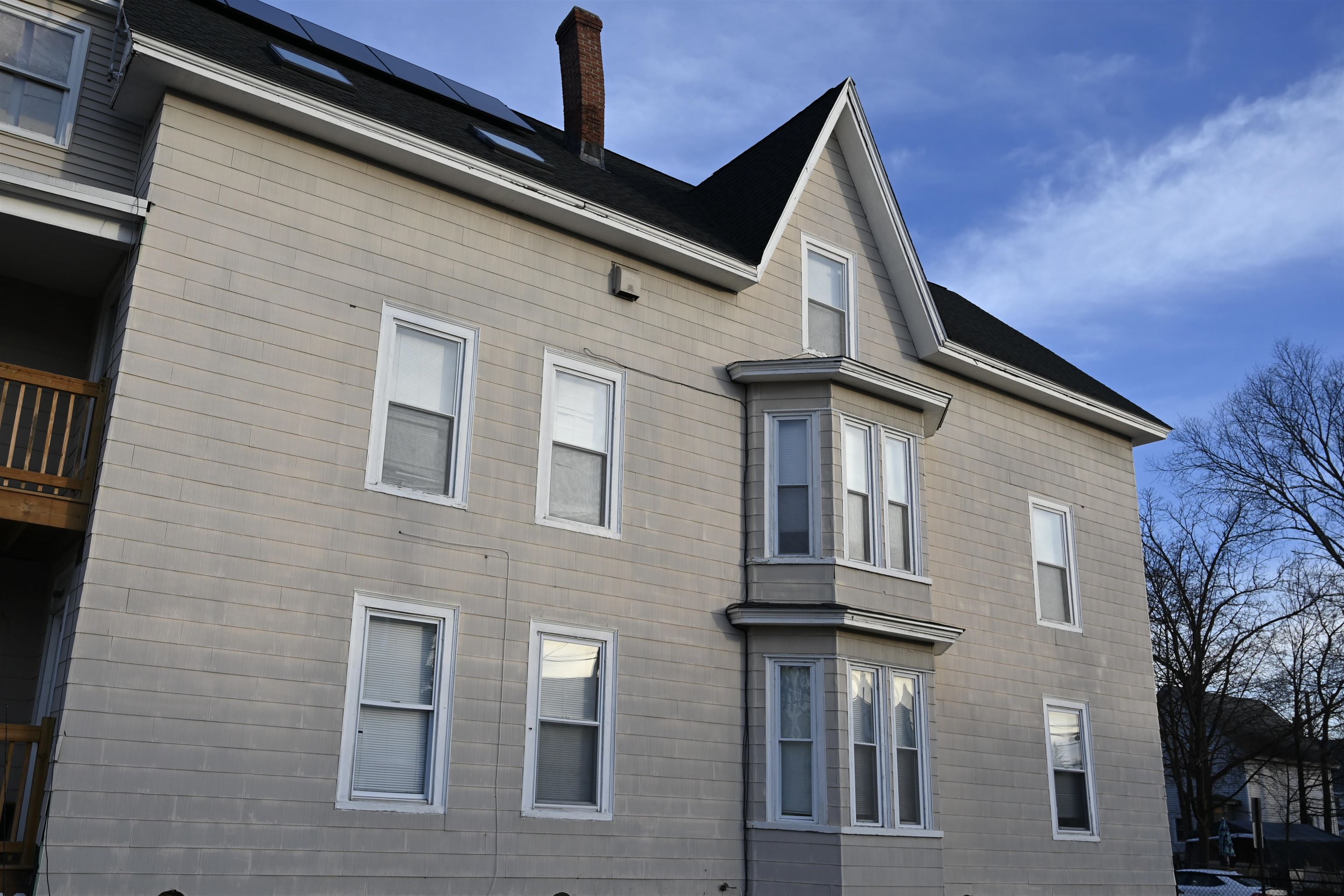 390 Cedar Street Manchester, NH 03103 - Photo 5 of 18