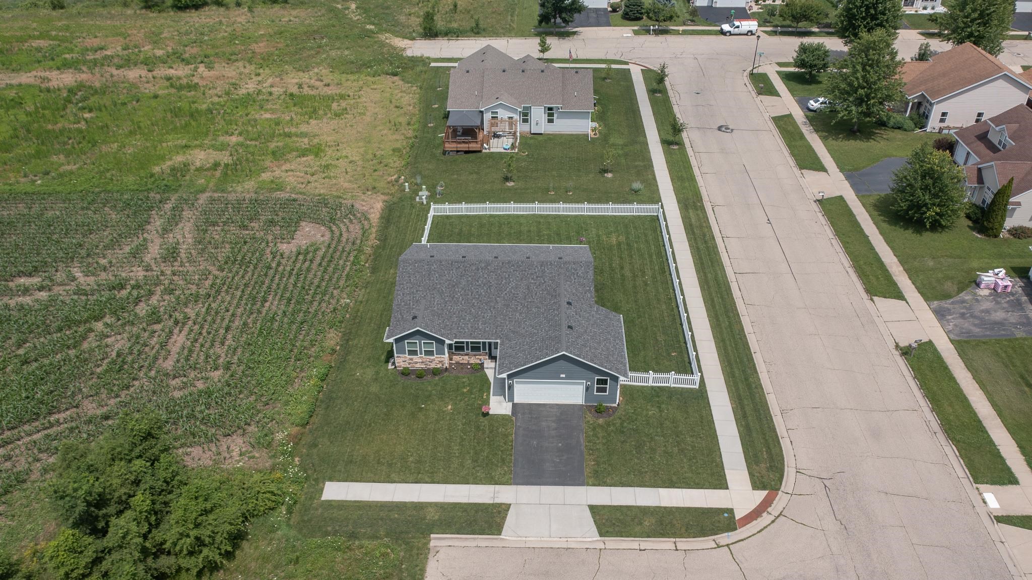 2215 Red Barn Lane Beloit, WI 53511 - Photo 28 of 31