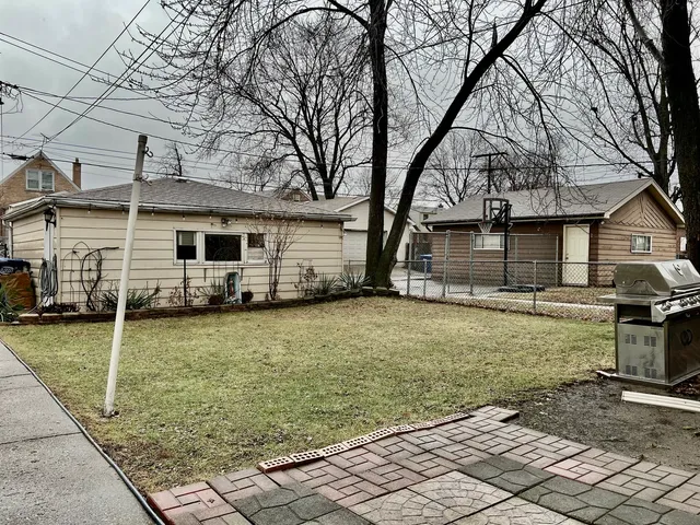 $205,000 | 1924 High Street, Blue Island, IL 60406