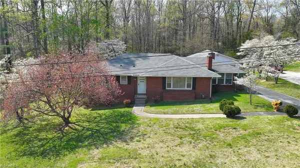 $290,000 | 117 Hillcrest Road, Thomasville, NC 27360