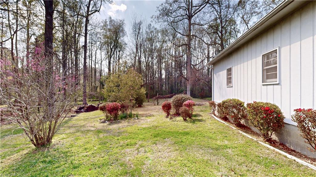 117 Hillcrest Road Thomasville, NC 27360 - Photo 13 of 43